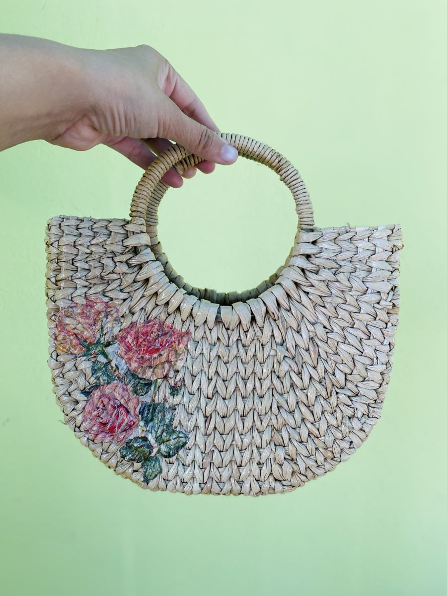 Small U Shaped Kouna Bag With Rose Print