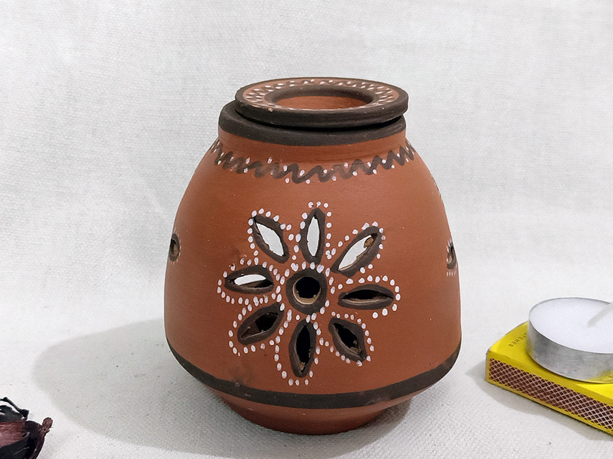 Kutch Painted Pottery Diffuser Lamp (Unglazed)