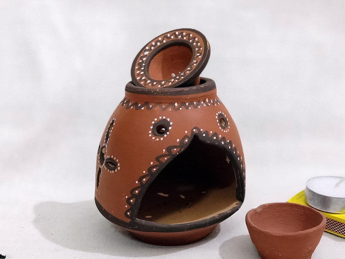 Kutch Painted Pottery Diffuser Lamp (Unglazed)