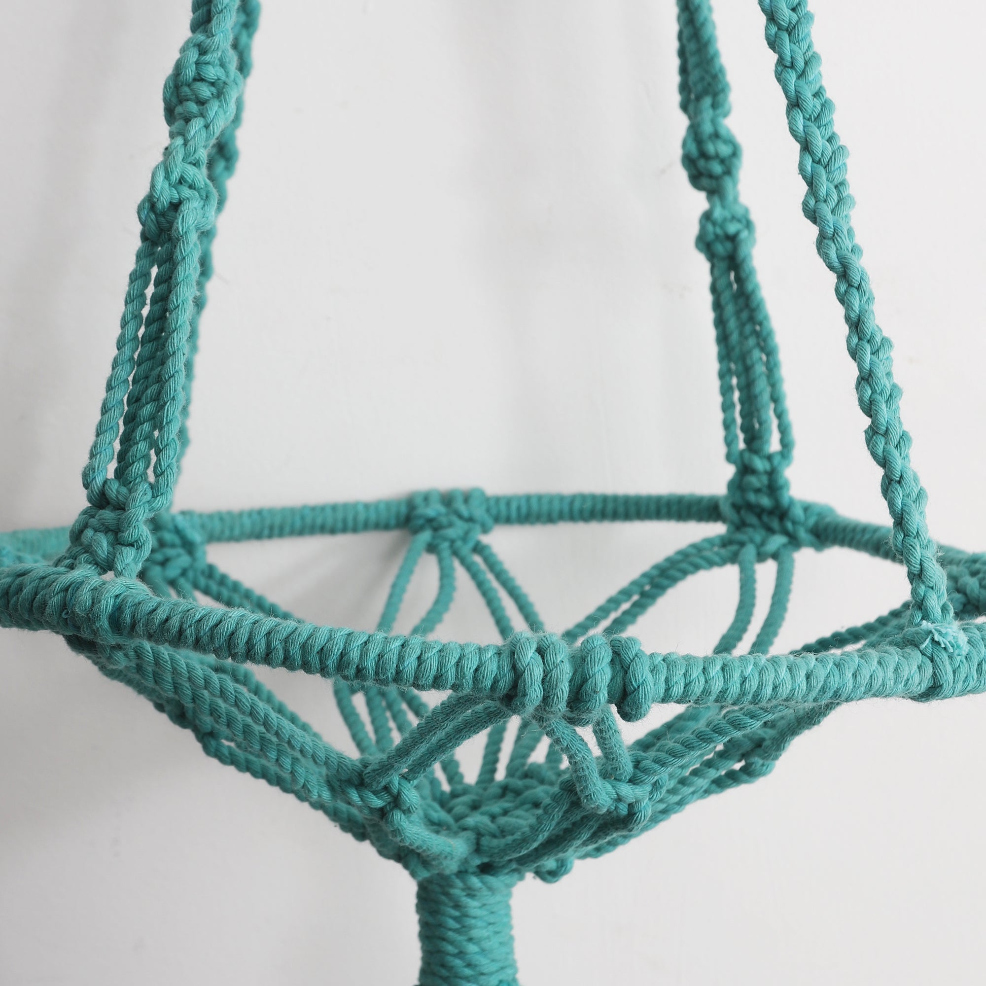 Handcrafted Lapiz - Lazuli Knotted Macrame Cotton Planter