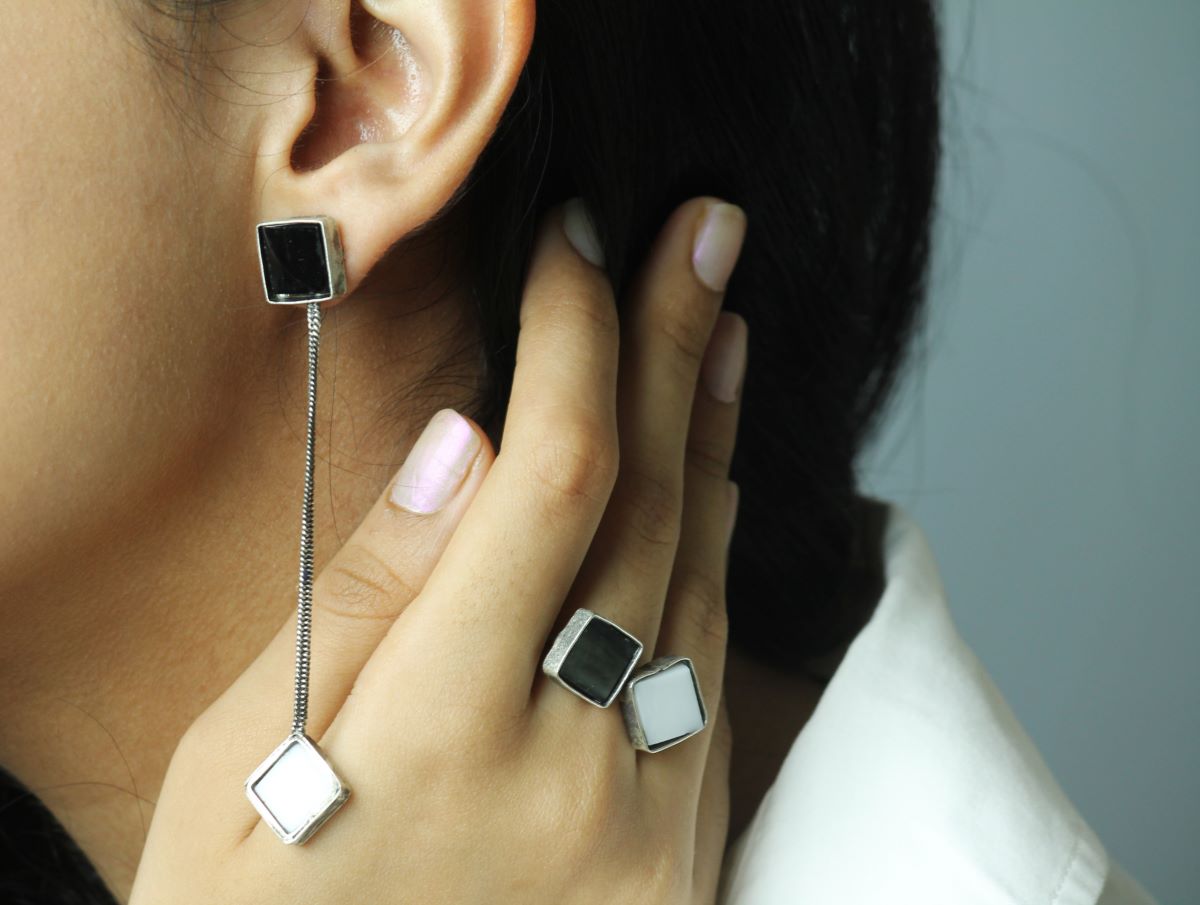 Mithu Mari Danglers