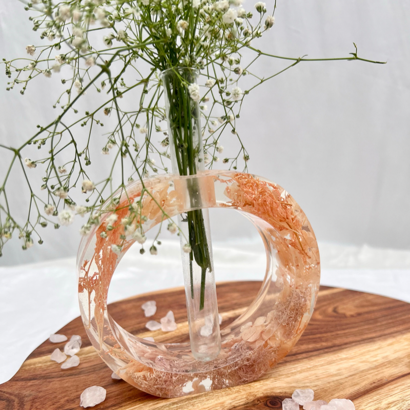Bloomingdale Handmade Resin Vase