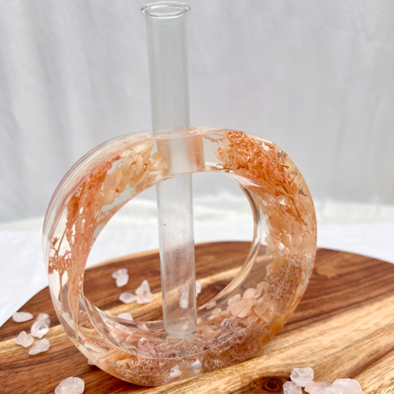 Bloomingdale Handmade Resin Vase
