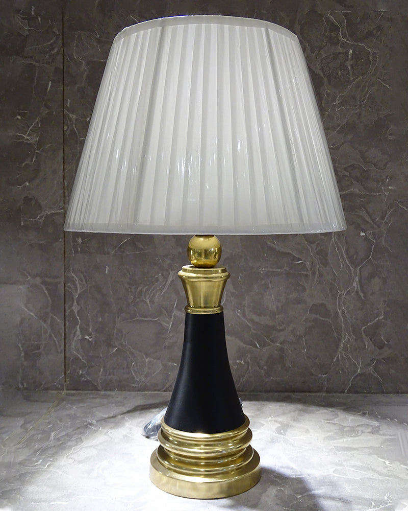 White Metal Decorative Table Lamp