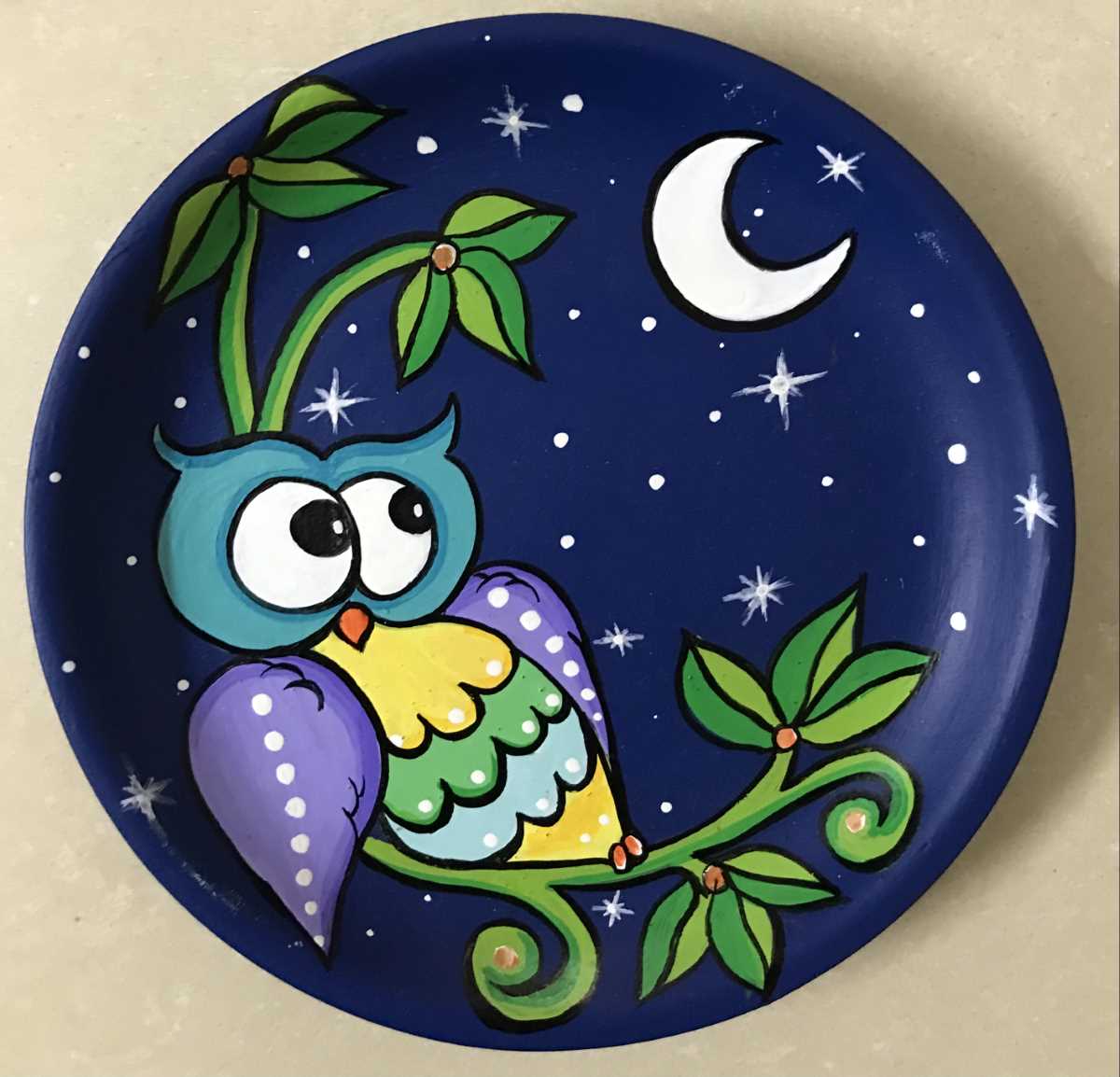 Handpainted Relaxing Owl Wall Plate-8"