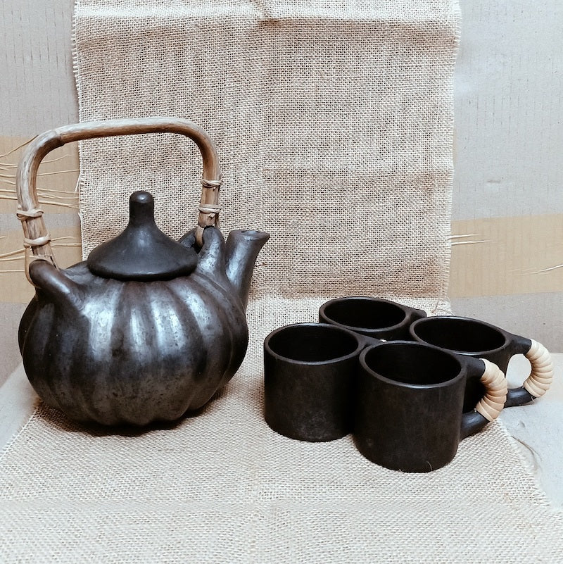 Longpi Black Pottery Pumpkin Teaset (teapot + 4 Cups)
