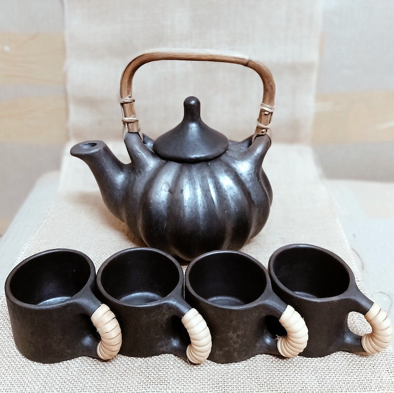 Longpi Black Pottery Pumpkin Teaset (teapot + 4 Cups)