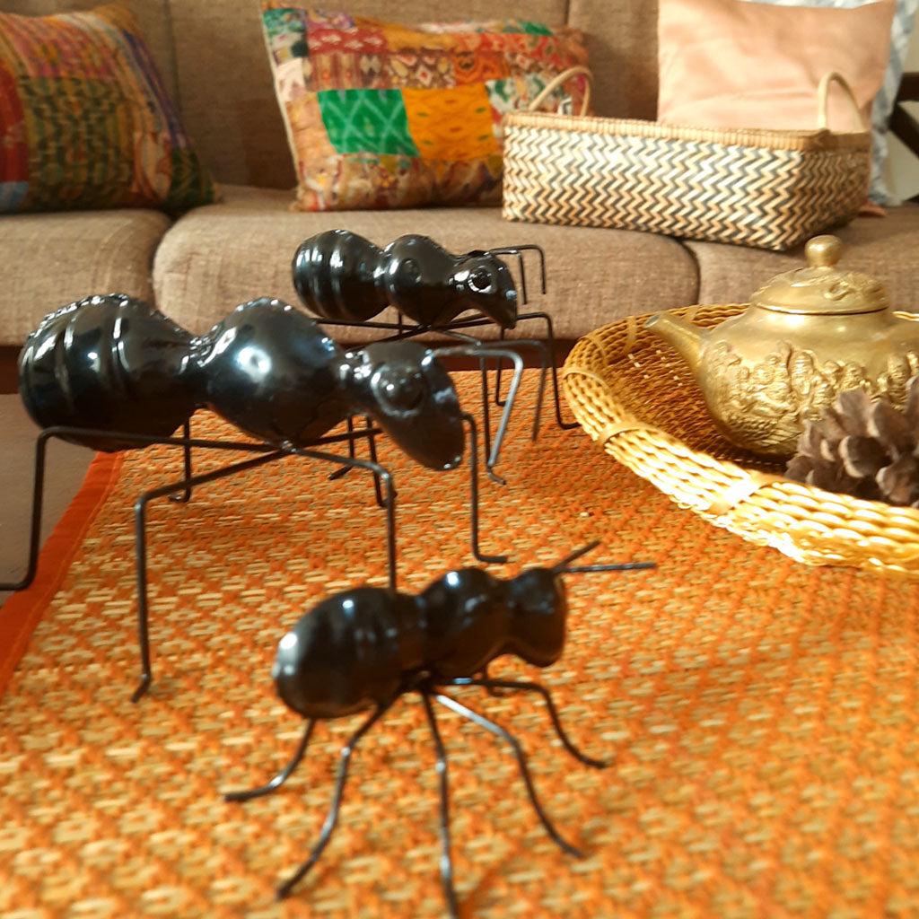 Metal Ant Family (Set of 3)