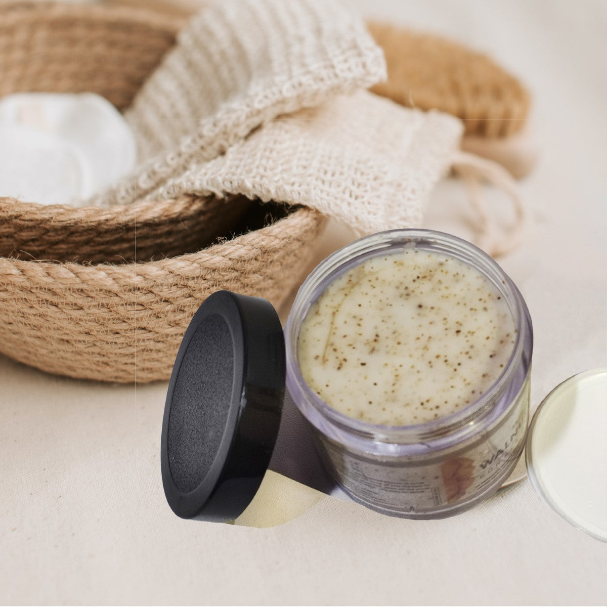 Walnut Exfoliating Organic Scrub