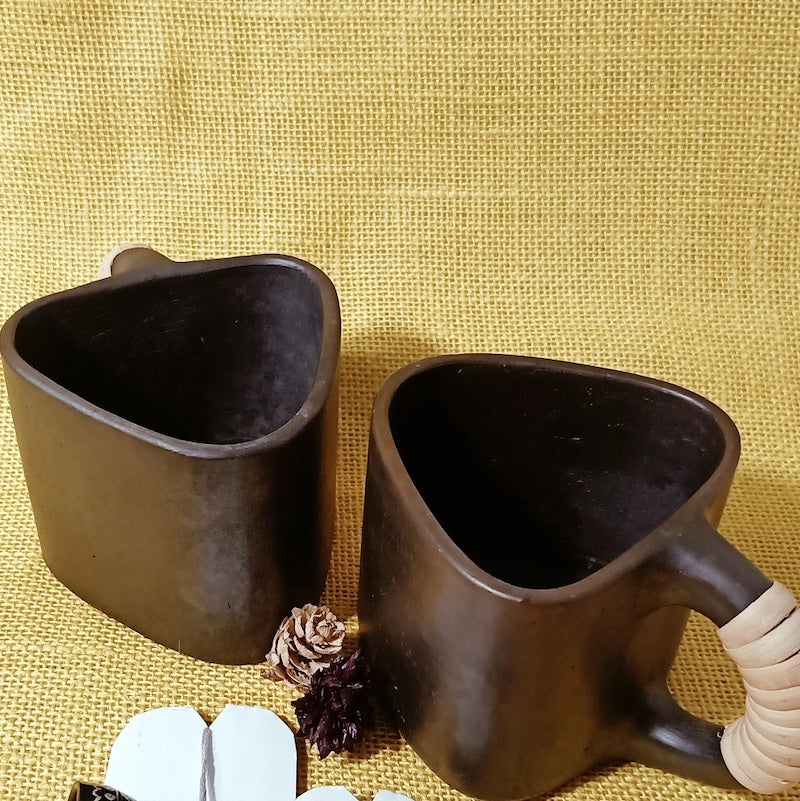 Trikon Longpi Black Pottery Coffee Mug (Small)