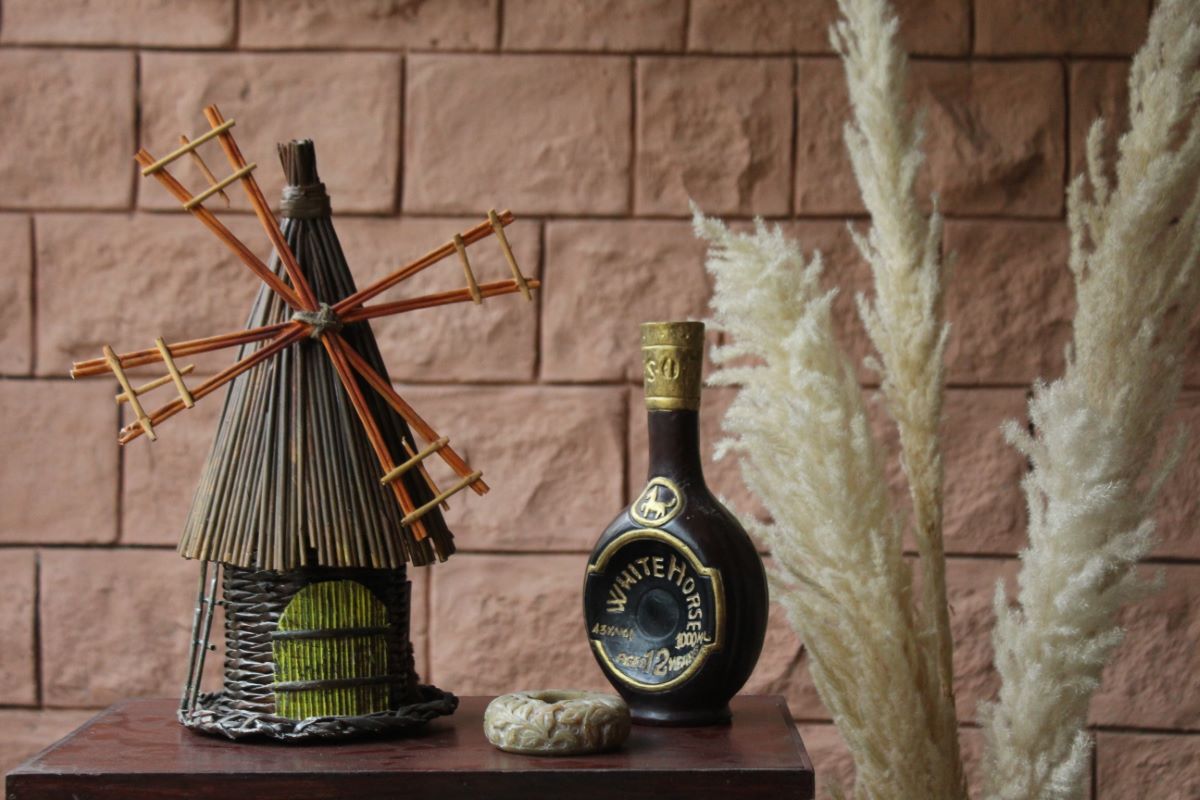 Recycled & Handwoven Windmill Bottle Holder