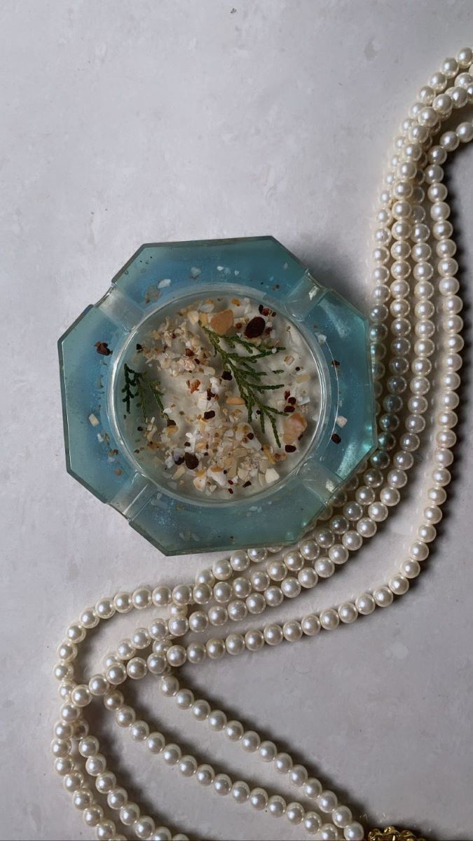 Resin Ash Tray